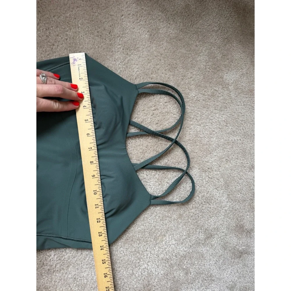 Lululemon Sports Bra Like a cloud Forest Green size B/C